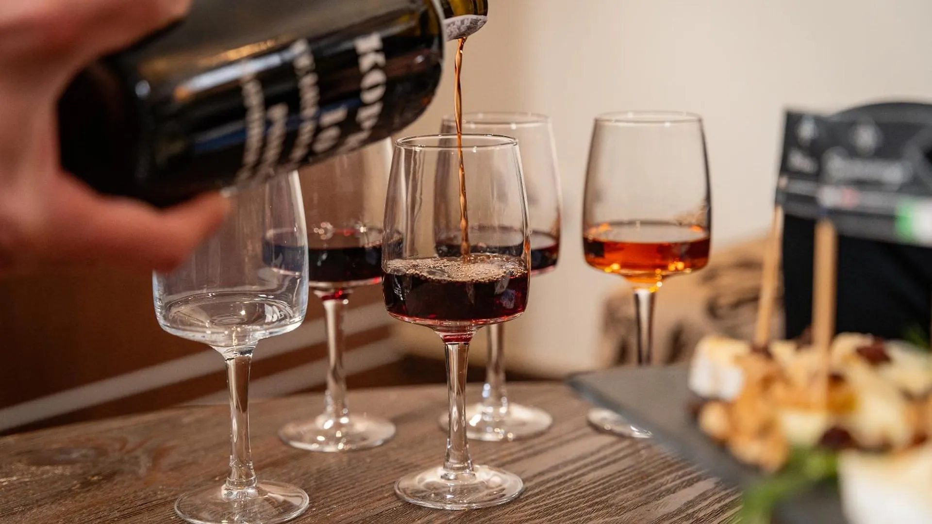 Hotel Opus One Luxury Guest House & Wine